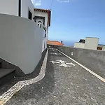 Casa Mollivia - Breath Taking Views Over フンシャル