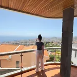 Casa Mollivia - Breath Taking Views Over フンシャル