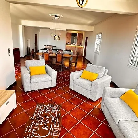 Casa Mollivia - Breath Taking Views Over * Funchal