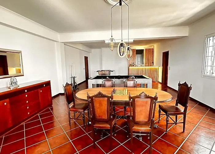 Casa Mollivia - Breath Taking Views Over * 丰沙尔