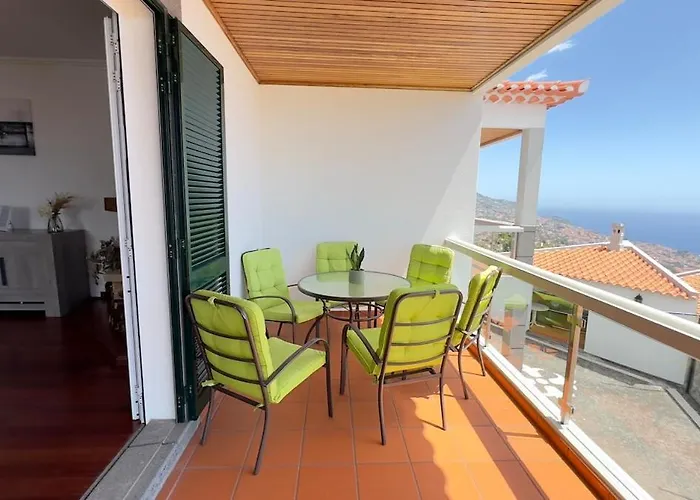Casa Mollivia - Breath Taking Views Over * Funchal (Madeira)