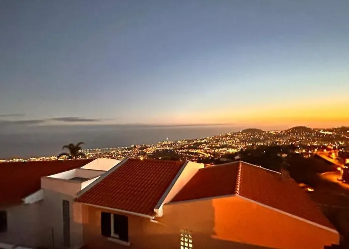 度假居 Casa Mollivia - Breath Taking Views Over 丰沙尔